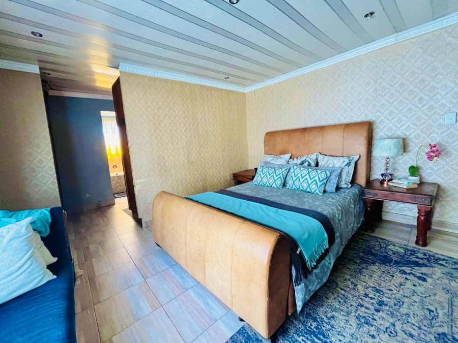 4 Bedroom Property for Sale in Bloemside 3 Free State